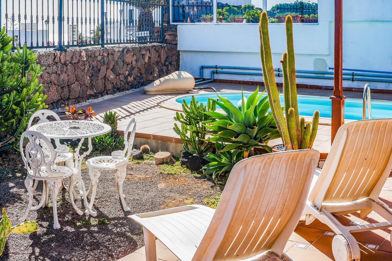 Villa Tías Exteriér fotografie